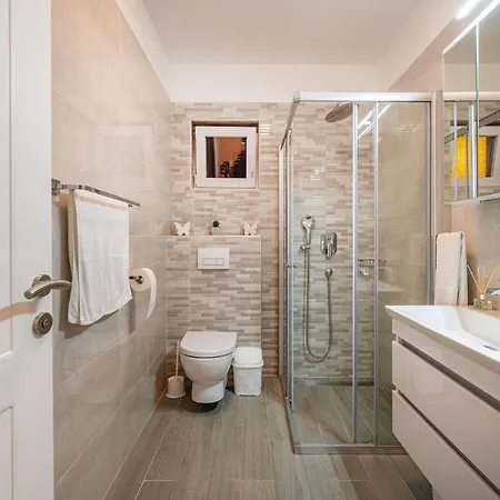 Nika וילה יסניצה