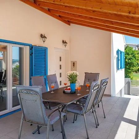 Nika * Jasenice (Zadar)