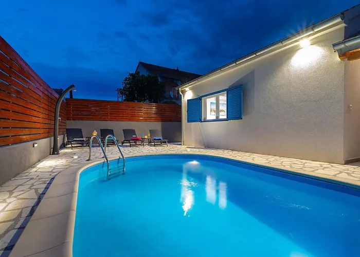 Nika * Jasenice (Zadar)